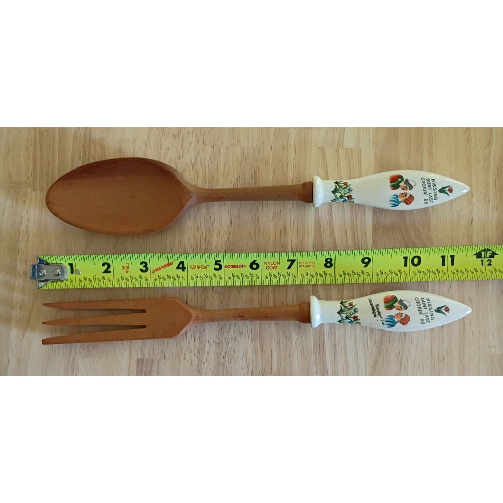 Roseland Park NY Vintage Wood and Porcelain Fork & Spoon Salad Serving Set - Picture 4 of 5